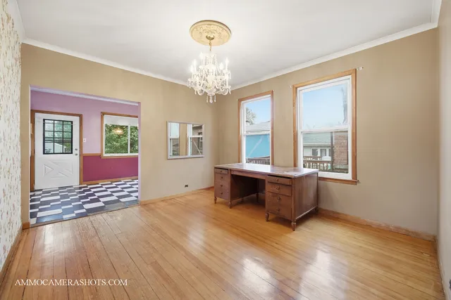 $277,500 | 9611 South Homan Avenue, Evergreen Park, IL 60805