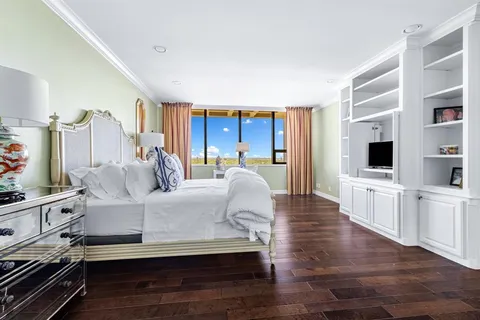 $425,000 | 6335 West Northwest Highway, Unit 2015, Dallas, TX 75225