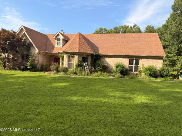 $439,000 | 154 Dollie Irene Drive, Holly Springs, MS 38635