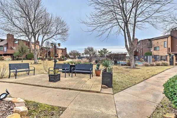 $159,900 | 1700 Baird Farm Circle, Unit 1210, Arlington, TX 76006