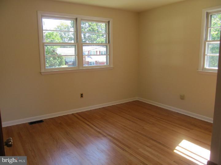 125 Ashbrook Road Cherry Hill, NJ 08034 - Photo 11 of 14