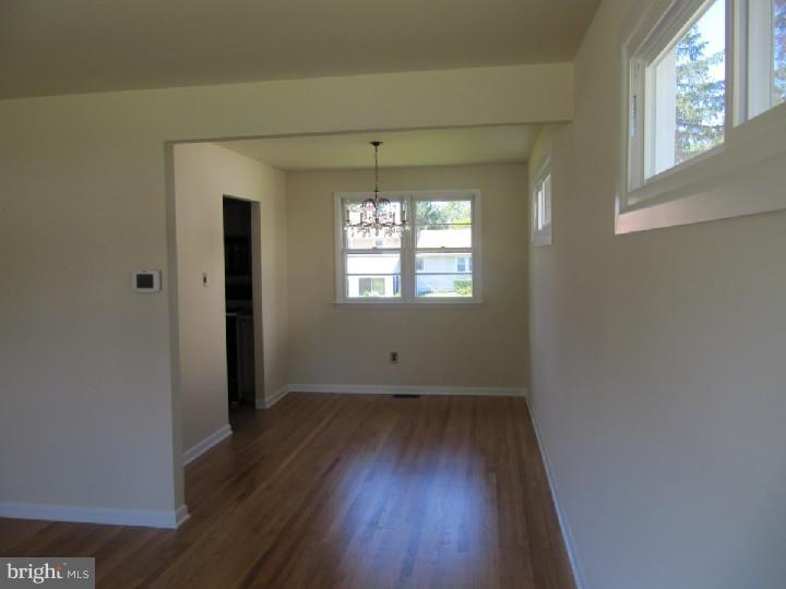 125 Ashbrook Road Cherry Hill, NJ 08034 - Photo 3 of 14