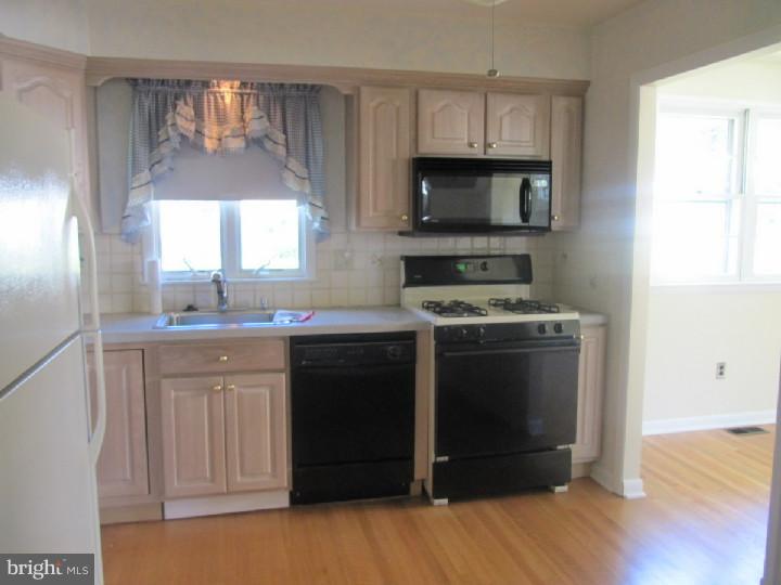 125 Ashbrook Road Cherry Hill, NJ 08034 - Photo 6 of 14