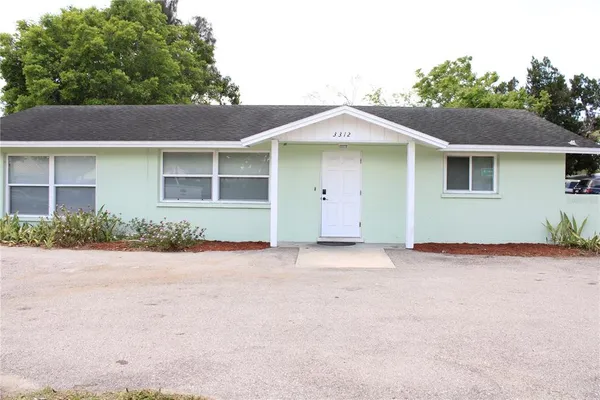 $2,195 | 3312 26th Street West, Bradenton, FL 34205