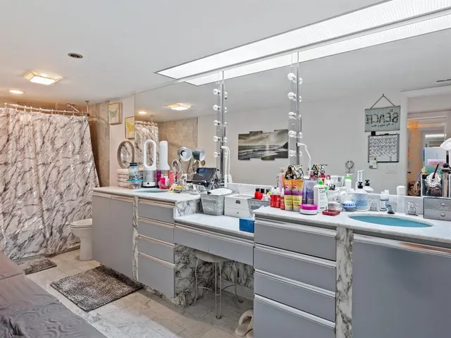 $699,000 | 501 North Riverside Drive, Unit 601, Pompano Beach, FL 33062