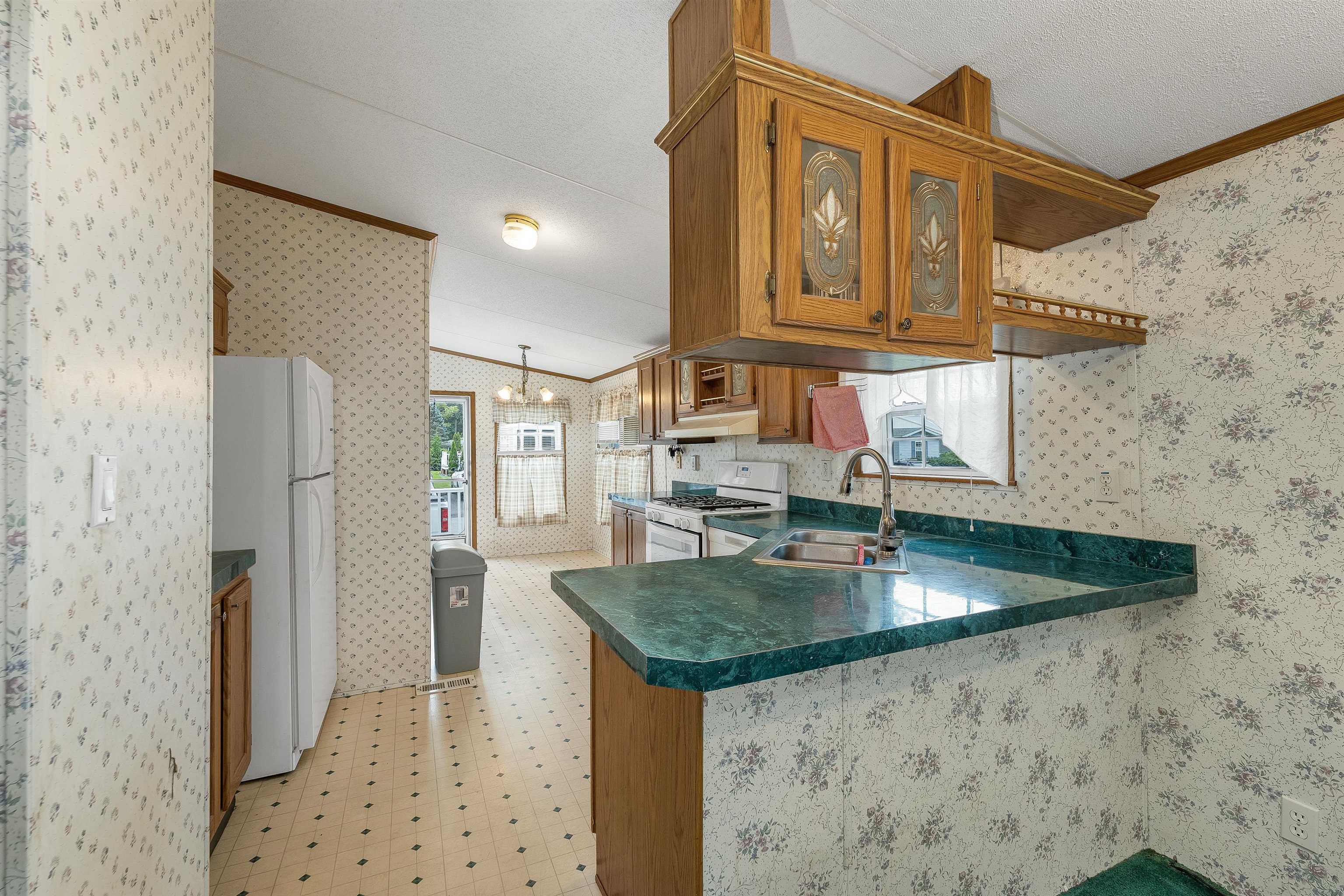 25 Hawthorne Road North Hampton, NH 03862 - Photo 8 of 38 Gallery Image 8