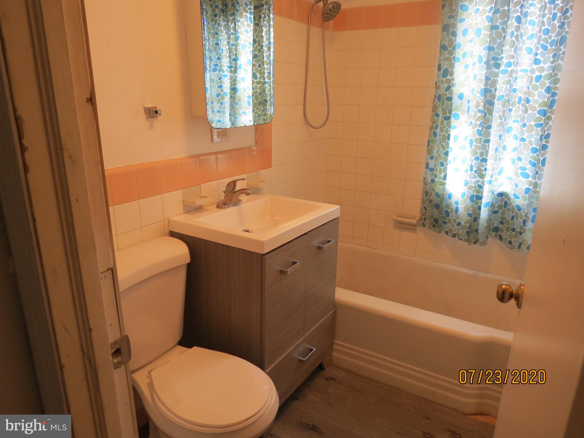 922 Kingsman Road Upper Chichester, PA 19061 - Photo 8 of 20 Gallery Image 8