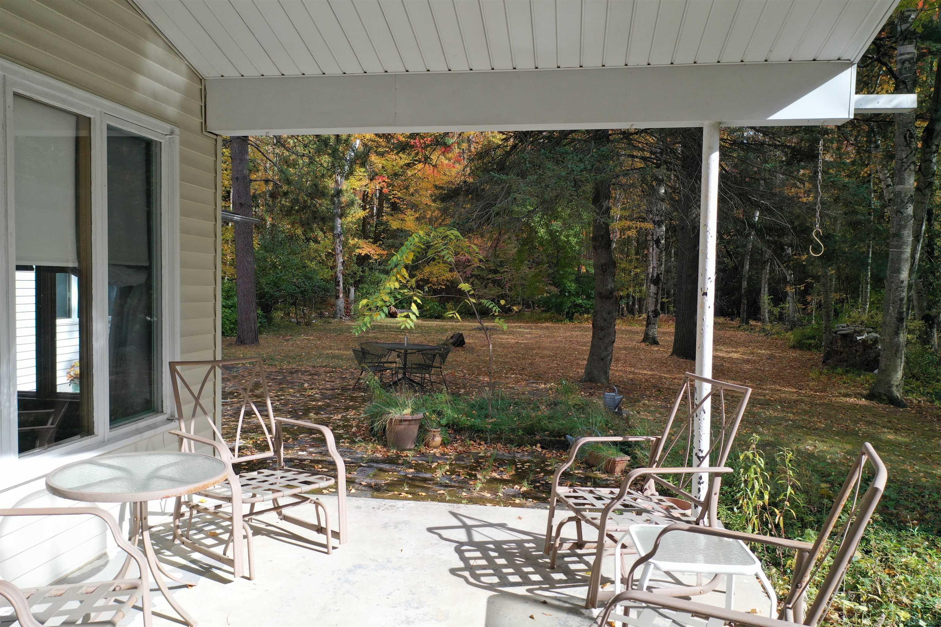 7124 Holverson Road Carsonville, MI 48419 - Photo 4 of 64 50093806-3.JPG