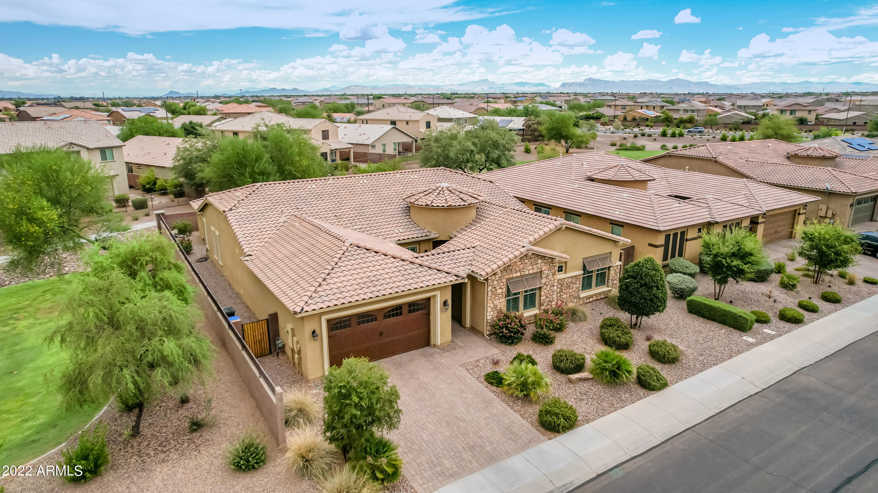 2226 East Saddlebrook Road Gilbert, AZ 85298 - Photo 66 of 84 66 - Saddlebrook 2226 Drone