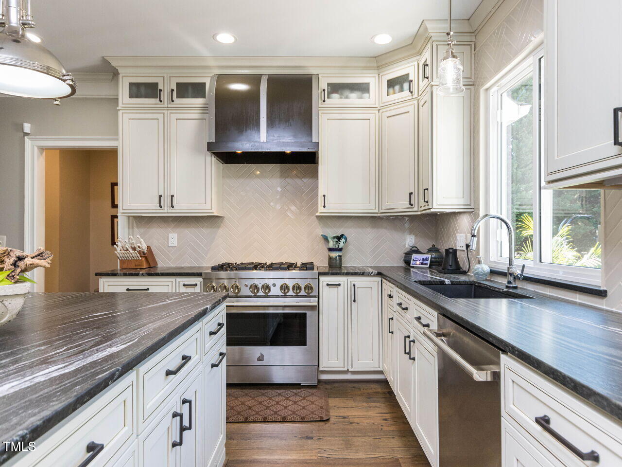 1201 Kalworth Road Wake Forest, NC 27587 - Photo 7 of 76 018-1280x960-kitchen