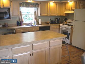 304 Gibbons Road Springfield, PA 19064 - Photo 4 of 12 Kitchen
