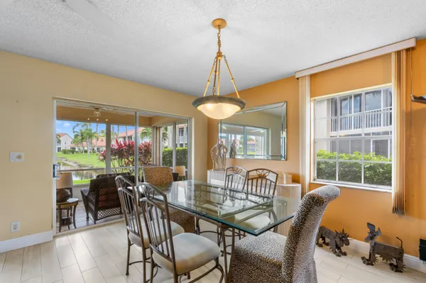 $299,000 | 14407 VÃa Royal, Unit 1, Delray Beach, FL 33446