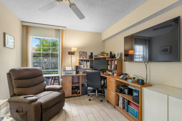 $299,000 | 14407 VÃa Royal, Unit 1, Delray Beach, FL 33446