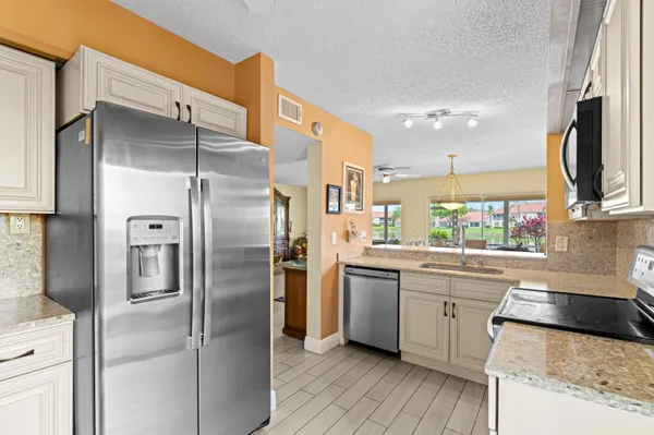 $299,000 | 14407 VÃa Royal, Unit 1, Delray Beach, FL 33446