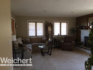 8055 Pippen Drive Romeo, MI 48065 - Photo 10 of 39 Featuring lots of natural light