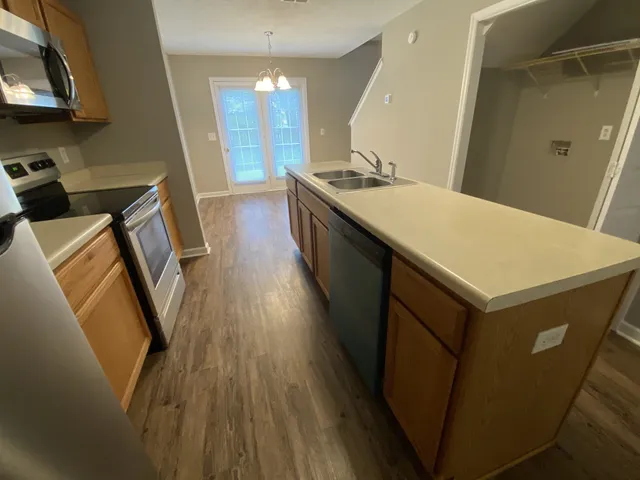 $1,799 | 1437 Westview Drive, Murfreesboro, TN 37128