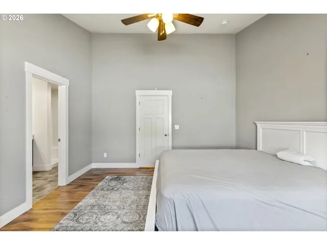 $365,000 | 1075 12th Avenue, Sweet Home, OR 97386