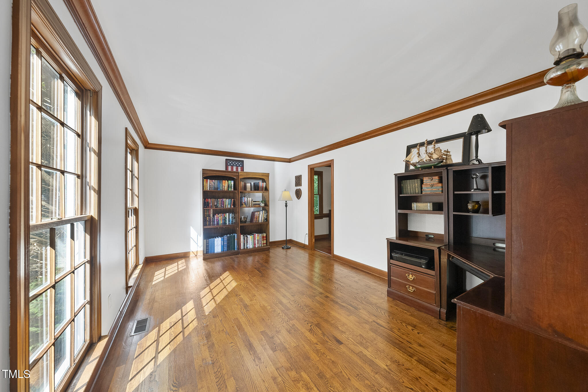 3412 Paddock Circle Raleigh, NC 27613 - Photo 6 of 49 DSC09804