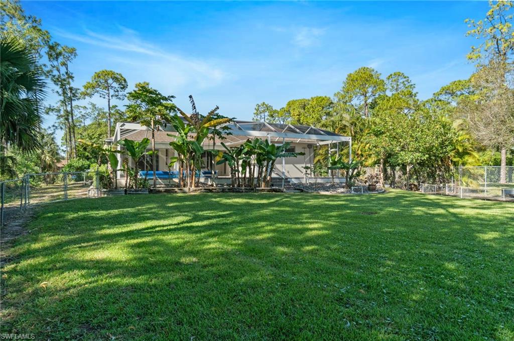 1158 Oakes Boulevard Naples, FL 34119 - Photo 37 of 40