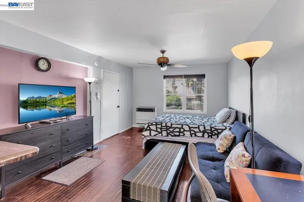 $848,000 | 3300 Harrison Street, Oakland, CA 94611