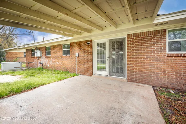$1,750 | 6217 Browning Drive, Ocean Springs, MS 39564