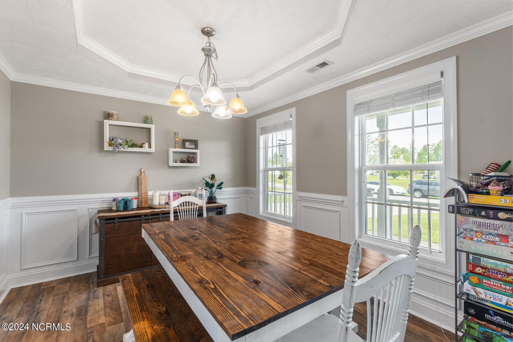 804 Little Roxy Court Jacksonville, NC 28540 - Photo 8 of 44 Dining Room