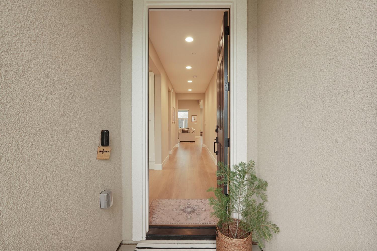 2784 Grove Street Lodi, CA 95242 - Photo 4 of 35