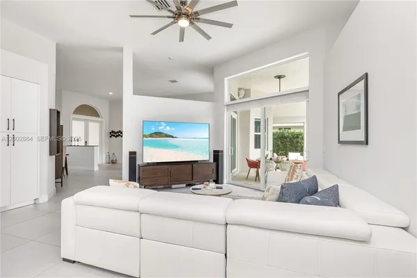 $7,500 | 2614 Oakbrook Court, Unit 2614, Weston, FL 33332