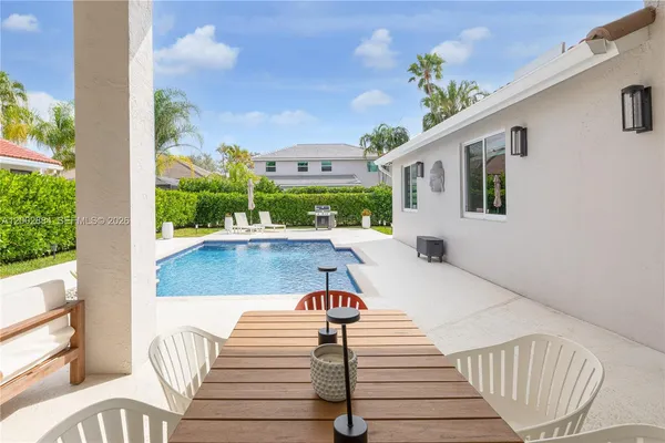 $7,500 | 2614 Oakbrook Court, Unit 2614, Weston, FL 33332