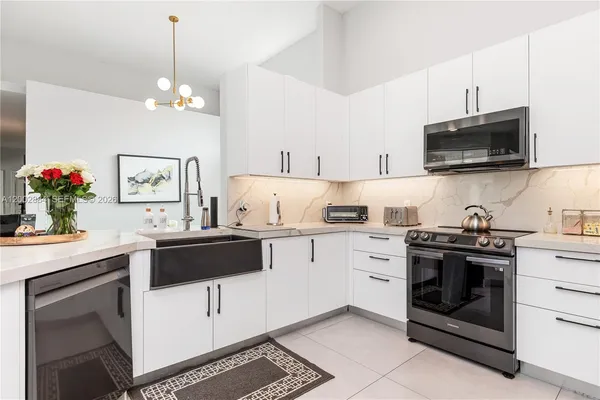 $7,500 | 2614 Oakbrook Court, Unit 2614, Weston, FL 33332