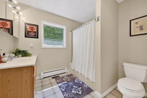 $560,000 | 305 Oak Lane, Newburgh, NY 12550