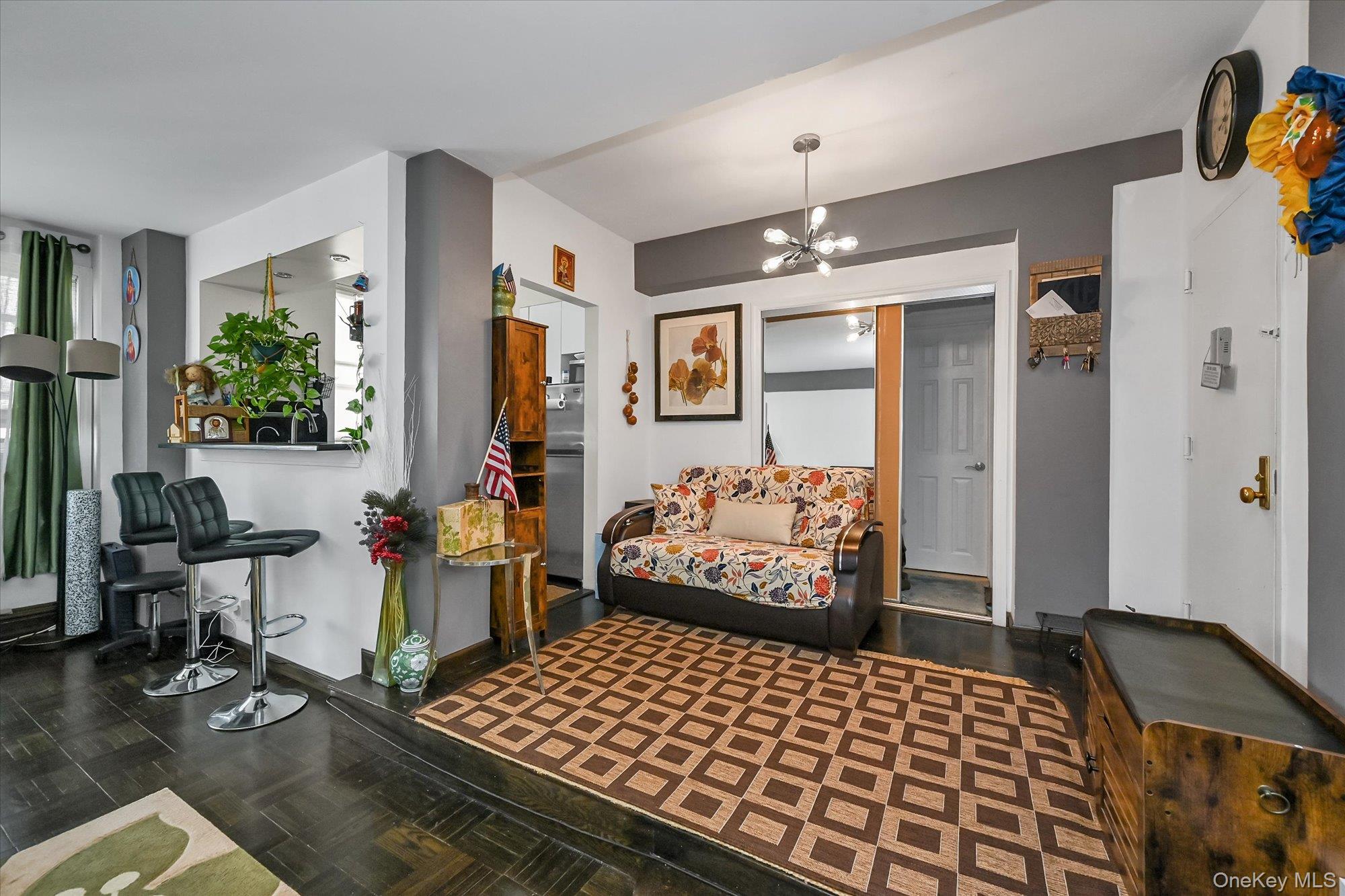 98-25 64th Road, Unit 5E Queens, NY 11374 - Photo 2 of 12