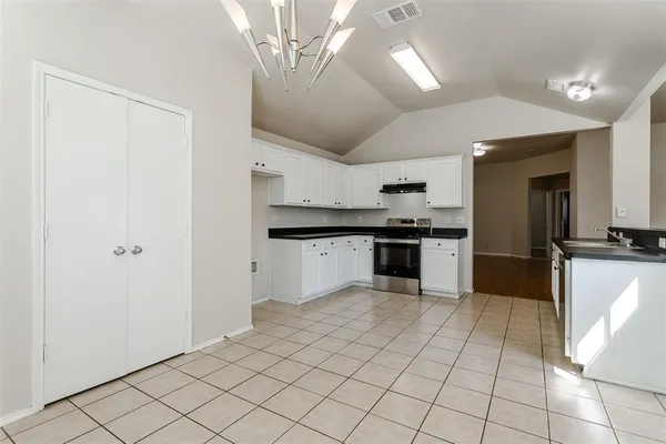 $2,200 | 1017 Caleb Street, Burleson, TX 76028