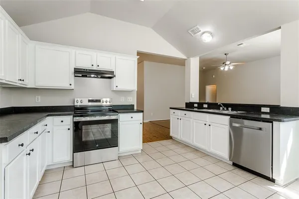 $2,200 | 1017 Caleb Street, Burleson, TX 76028