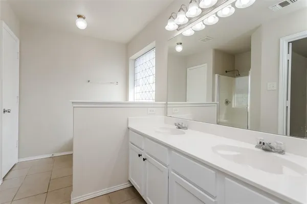 $2,200 | 1017 Caleb Street, Burleson, TX 76028