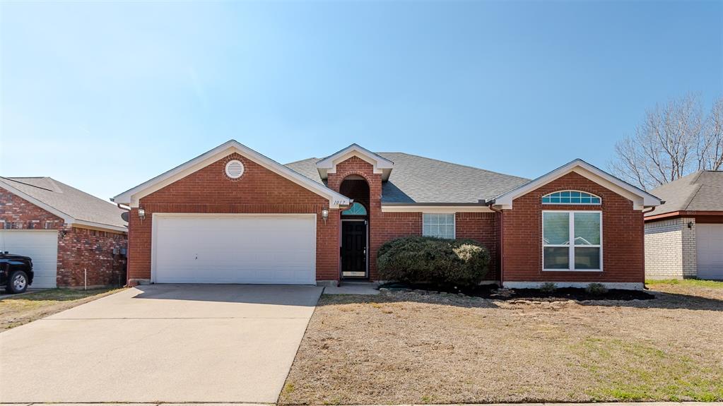 1017 Caleb Street Burleson, TX 76028 - Photo 3 of 37