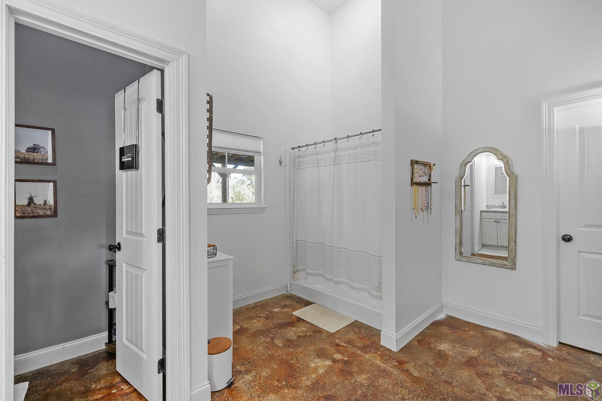 32028 North Doyle Road Holden, LA 70744 - Photo 16 of 37