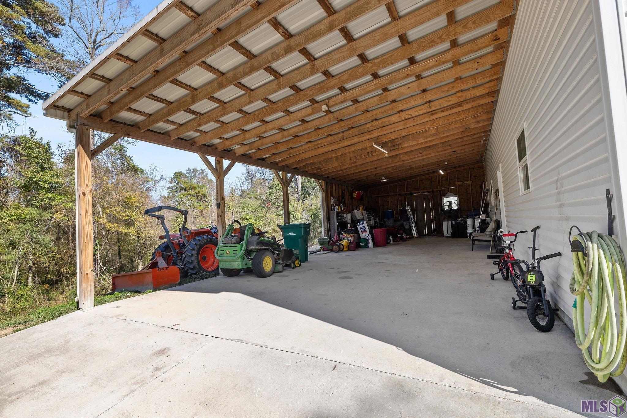 32028 North Doyle Road Holden, LA 70744 - Photo 27 of 37