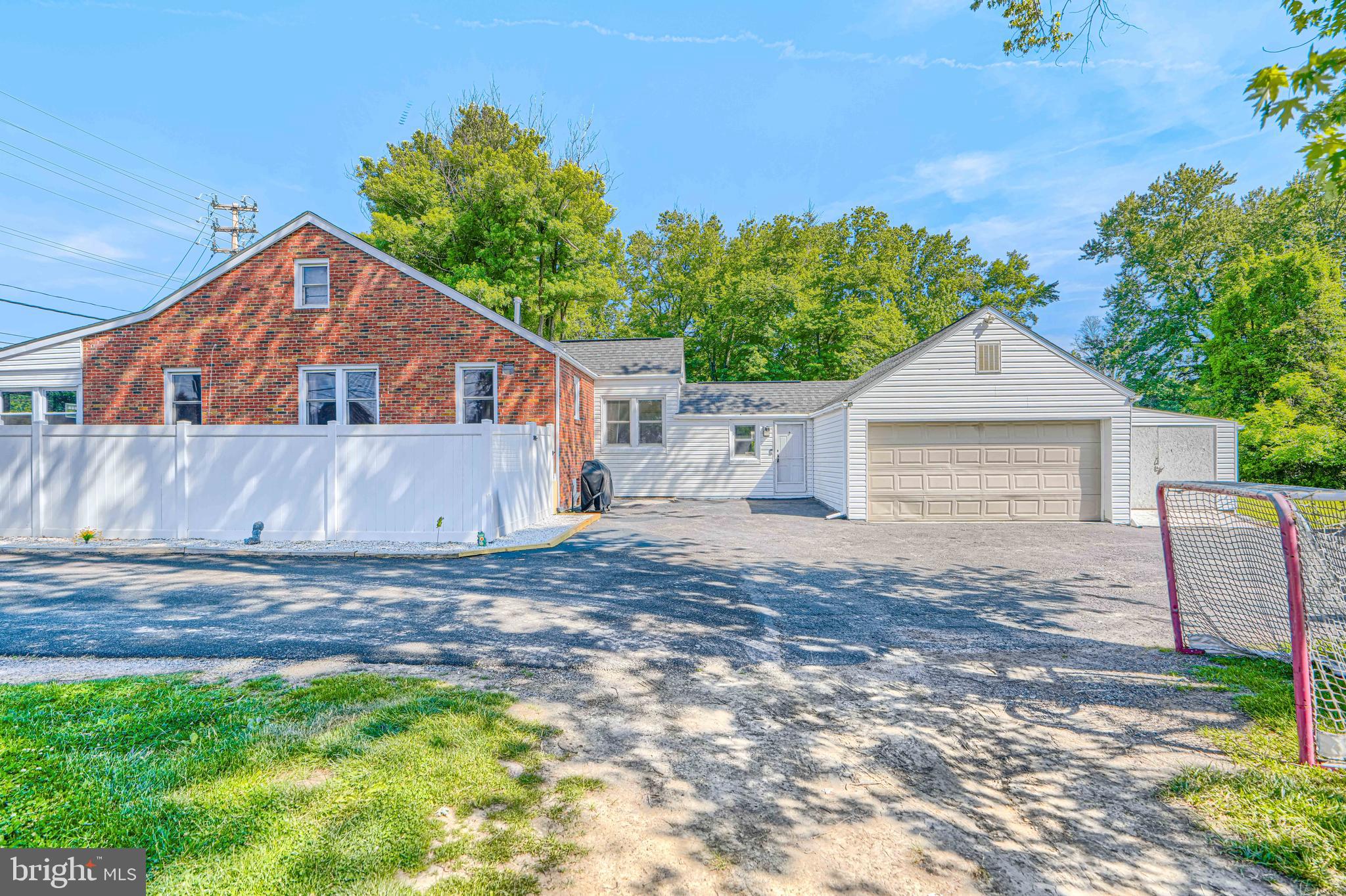 15 Mountain Road Fallston, MD 21047 - Photo 5 of 43