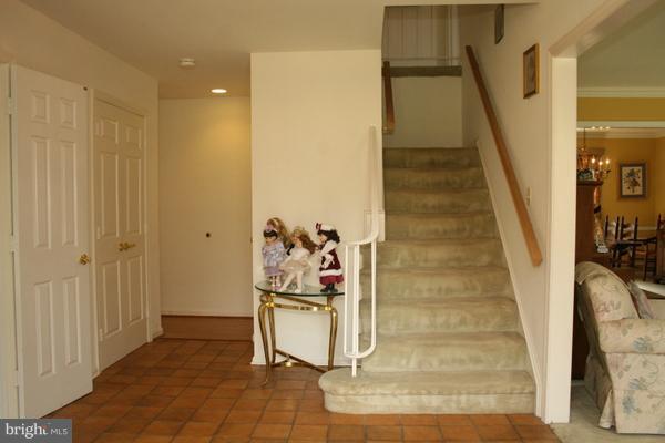 13130 Brandon Way Road Gaithersburg, MD 20878 - Photo 2 of 26 a view of entryway and hall