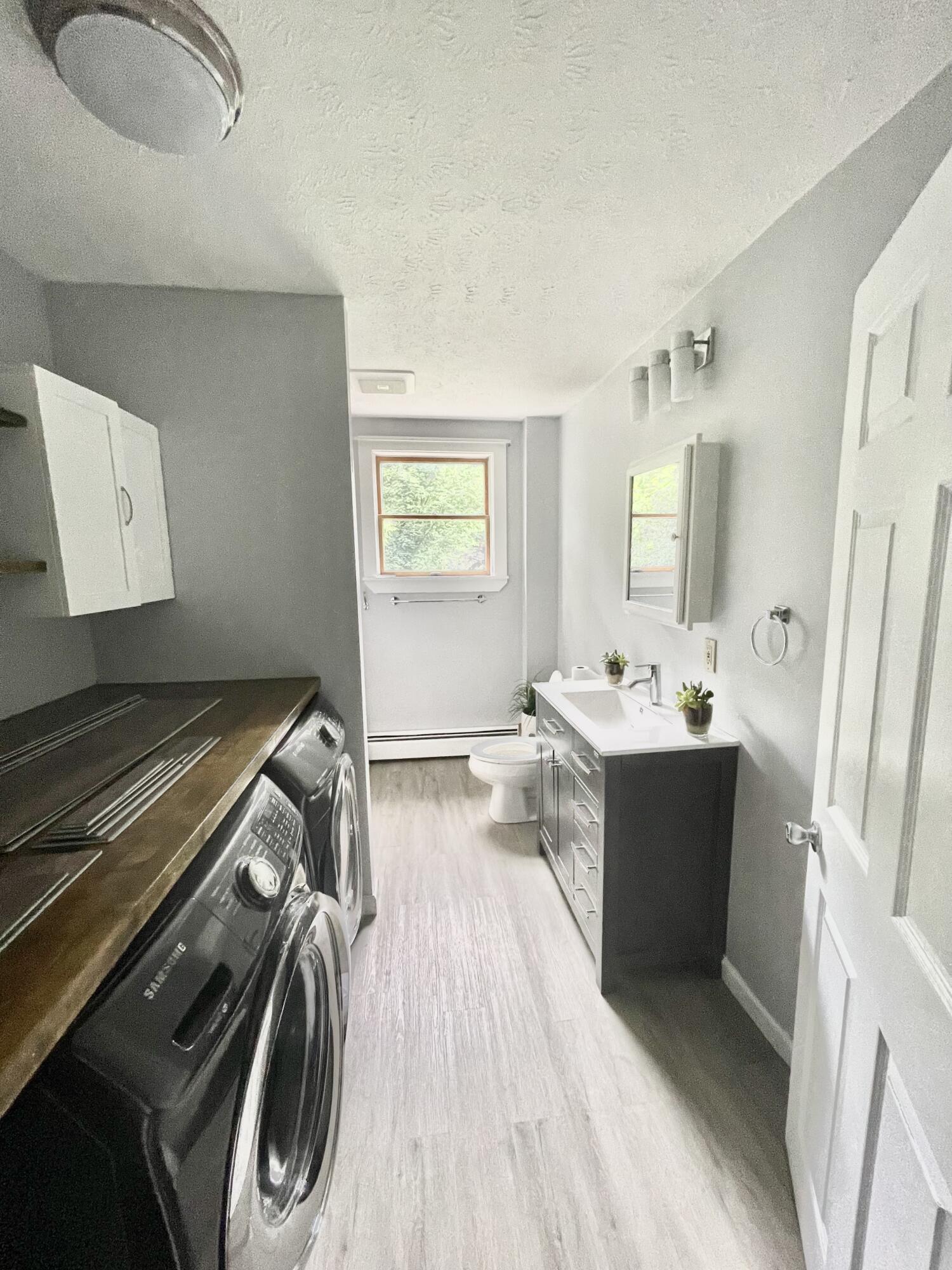 57 Hill Street Saco, ME 04072 - Photo 16 of 59 1st Floor Apt - Bathroom - full