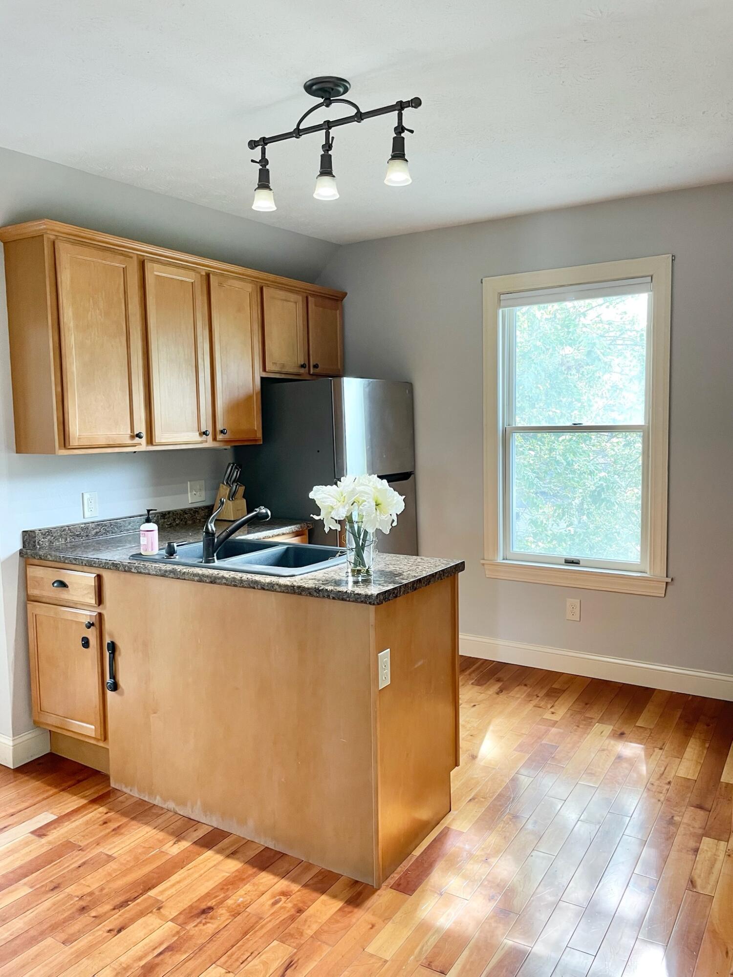57 Hill Street Saco, ME 04072 - Photo 26 of 59 2nd Floor Apt - kitchen (8)