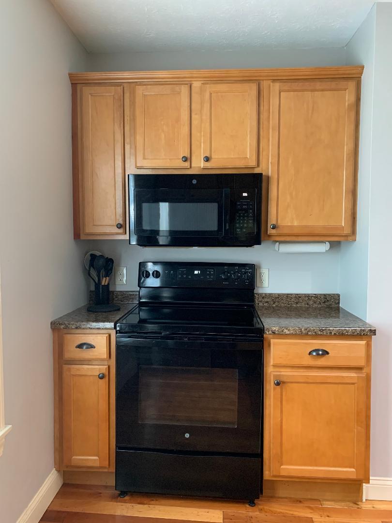 57 Hill Street Saco, ME 04072 - Photo 32 of 59 2nd Floor Apt - Kitchen - Range