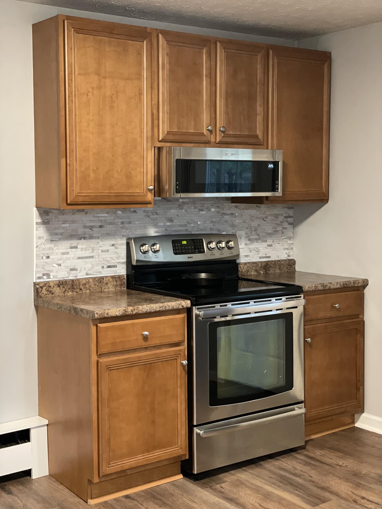 57 Hill Street Saco, ME 04072 - Photo 7 of 59 1st Floor Apt - Kitchen - Range
