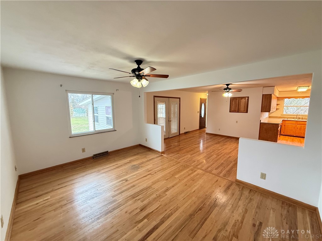 3641 Maxton Road Dayton, OH 45414 - Photo 8 of 28