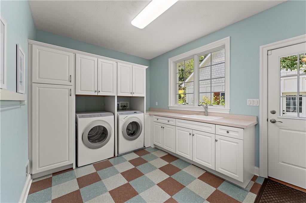 135 Greenwood Road Pittsburgh, PA 15238 - Photo 15 of 39