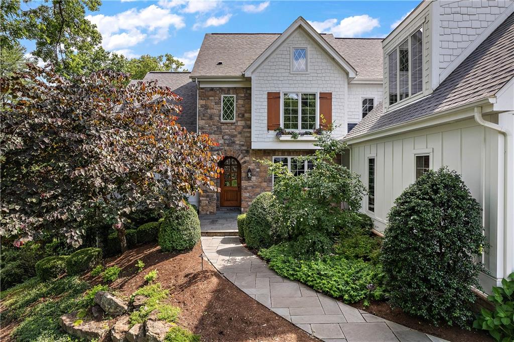 135 Greenwood Road Pittsburgh, PA 15238 - Photo 2 of 39
