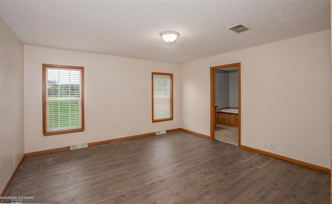 7401 Buckell Lake Road Holly, MI 48442 - Photo 18 of 39 50057770-17.JPG