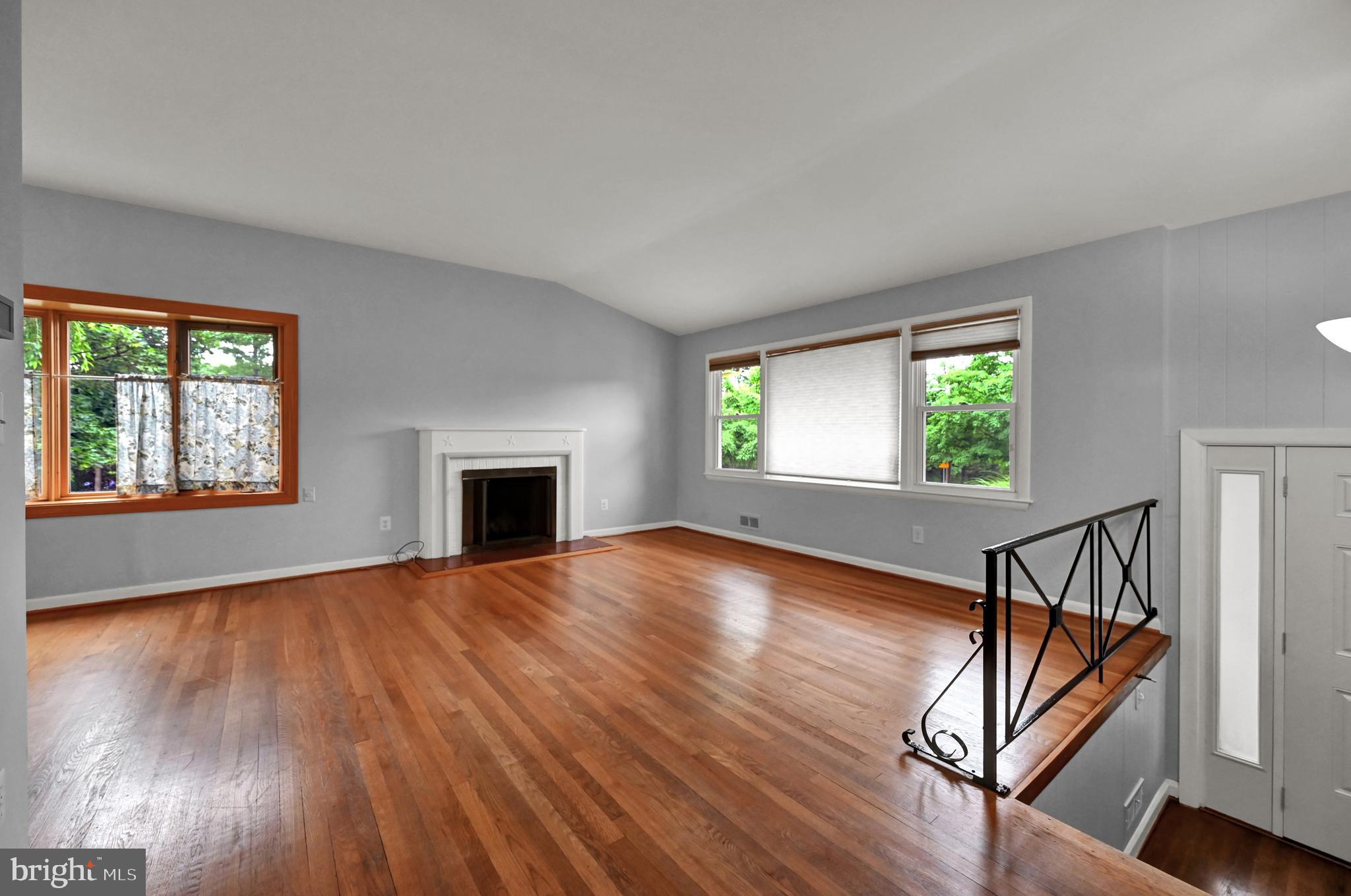 6802 Sherwood Road Baltimore, MD 21239 - Photo 13 of 46