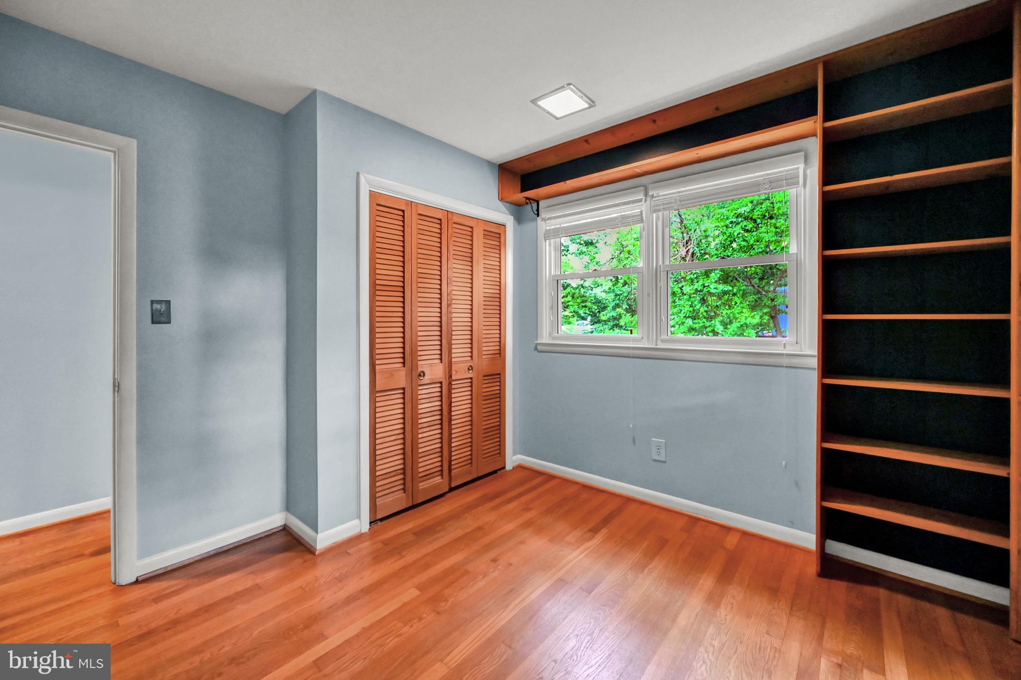 6802 Sherwood Road Baltimore, MD 21239 - Photo 17 of 46